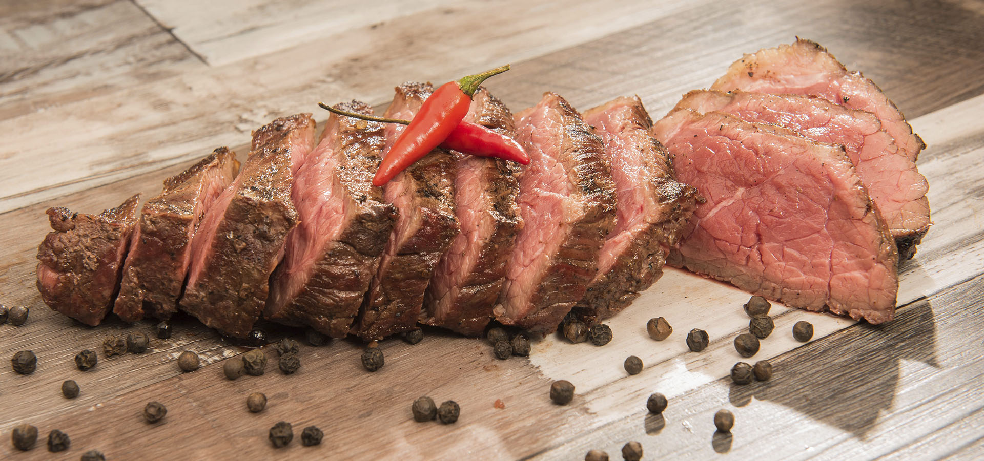 Peça de Carne preparada pelo Buffet de Churrasco a Domicílio.